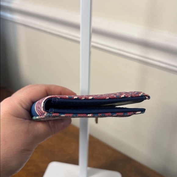 🔥LOW START TED BAKER London Painted Floral Hassiee Wallet. - Picture 9 of 10